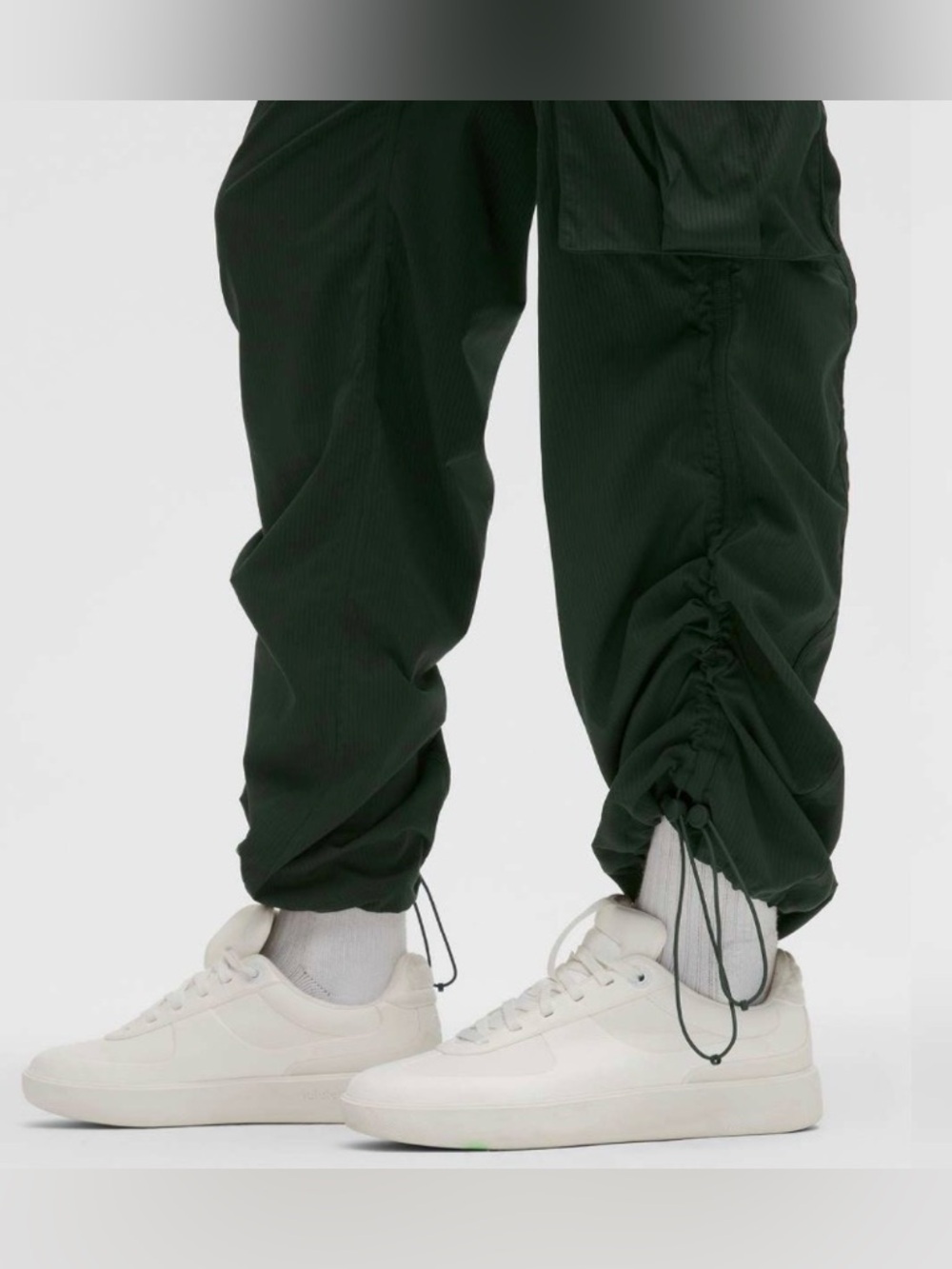 Lululemon Dance Studio Relaxed Fit MidRise Cargo Pant Sz XS Rainforest Green NWT - Picture 4 of 4
